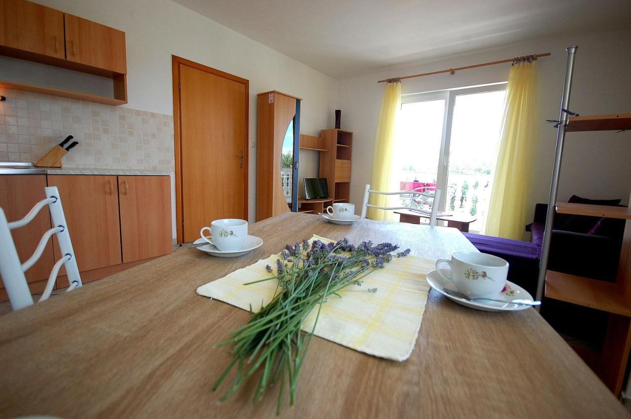 Apartments Novak By El-Pi Tours Malinska Luaran gambar