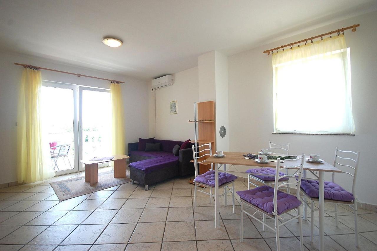 Apartments Novak By El-Pi Tours Malinska Luaran gambar