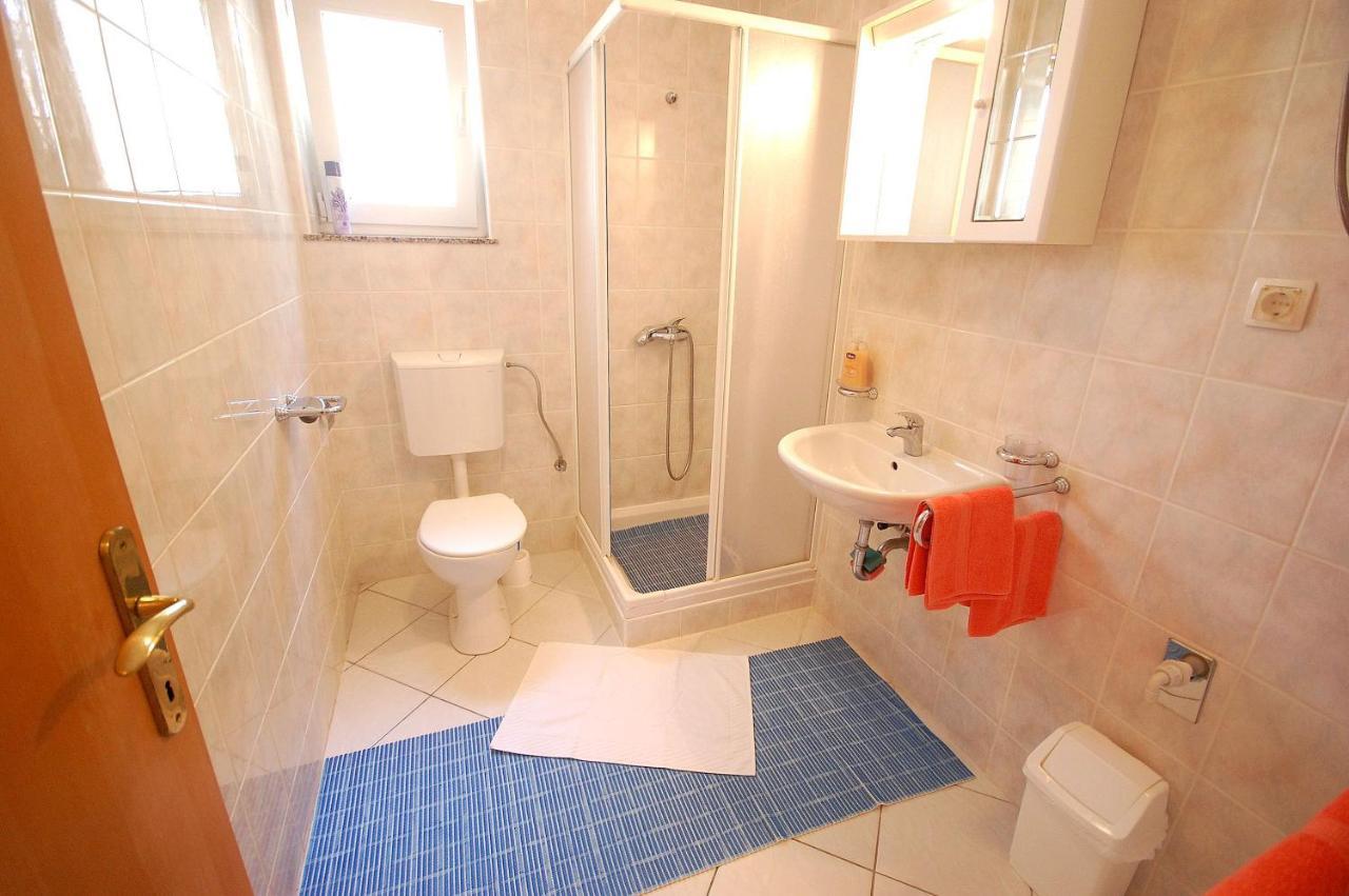 Apartments Novak By El-Pi Tours Malinska Luaran gambar