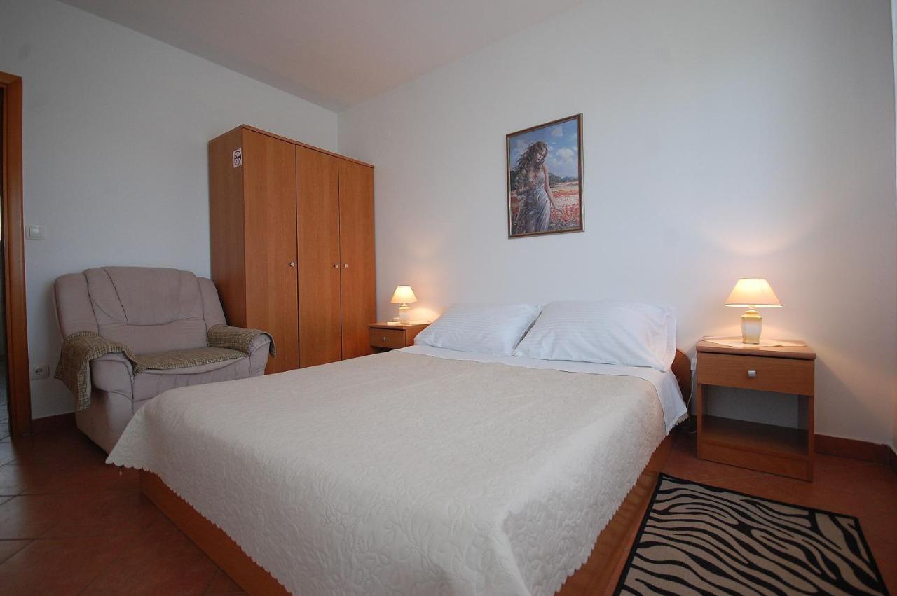 Apartments Novak By El-Pi Tours Malinska Luaran gambar